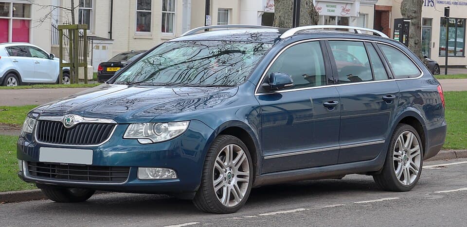 Skoda Superb Combi 2.0 TDI — photo de référence du modèle
